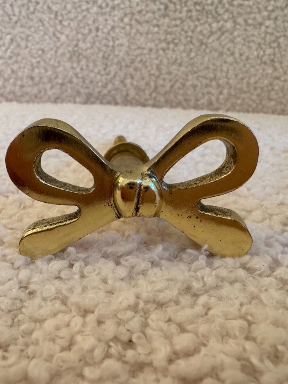 Perilla Home Set of 4 Brass Bow Knobs for Cabinet & Drawers